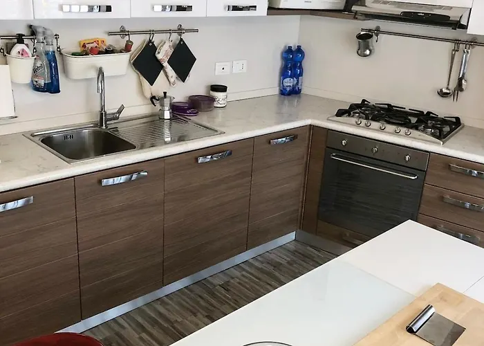 Cozy And Deluxe Minutes From Downtown 아파트 *