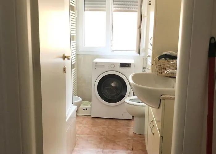 아파트 Cozy And Deluxe Minutes From Downtown